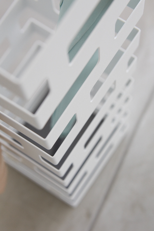 porta ombrelli compatto in acciaio Yamazaki